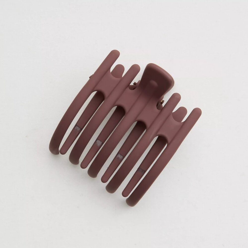 aerie offline flat claw clip - universe